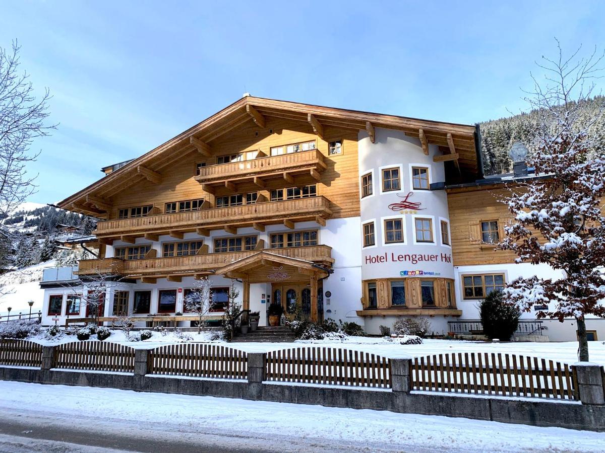 Familienhotel Lengauer Hof Saalbach-Hinterglemm Bagian luar foto