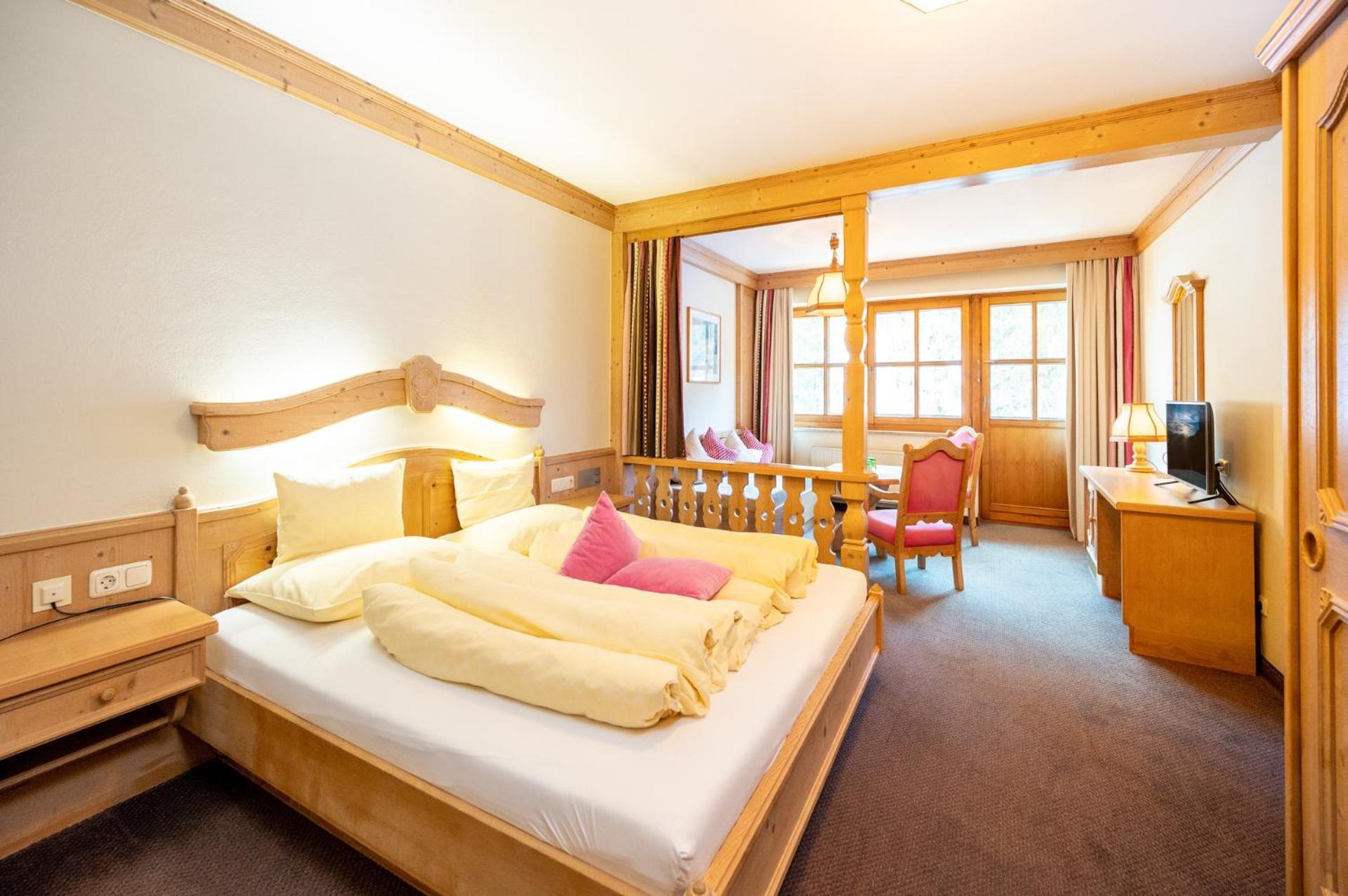 Familienhotel Lengauer Hof Saalbach-Hinterglemm Bagian luar foto